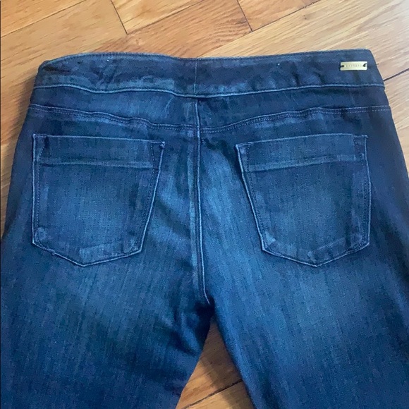 Express Low Rise Flared Jeans - Picture 5 of 5